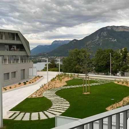 Le Boheme Beau T2 Vue & Montagnes + Garage *