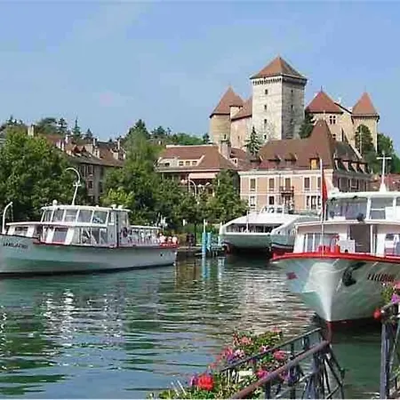 Le Boheme Beau T2 Vue & Montagnes + Garage Apartment *