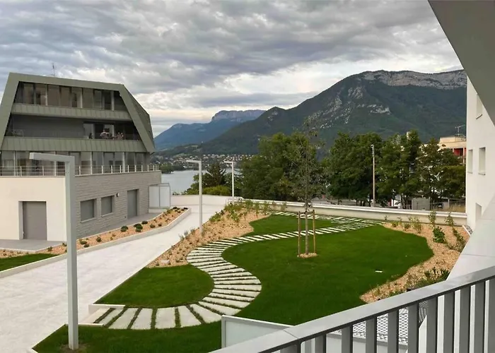 Le Boheme Beau T2 Vue & Montagnes + Garage *