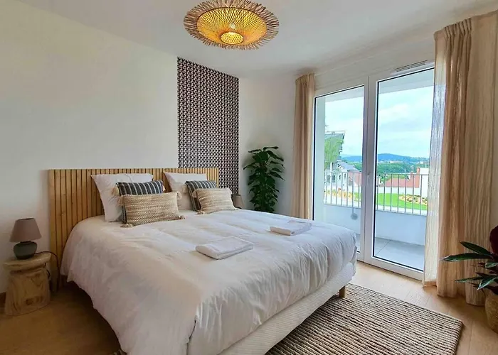 Le Boheme Beau T2 Vue & Montagnes + Garage *
